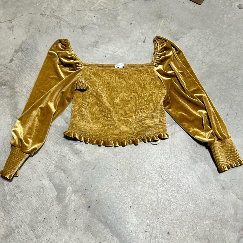 Gianni Bini Gold Velvet Smocked Puff Long Sleeve‎ Cuff Crop Top Blouse / Size XL
